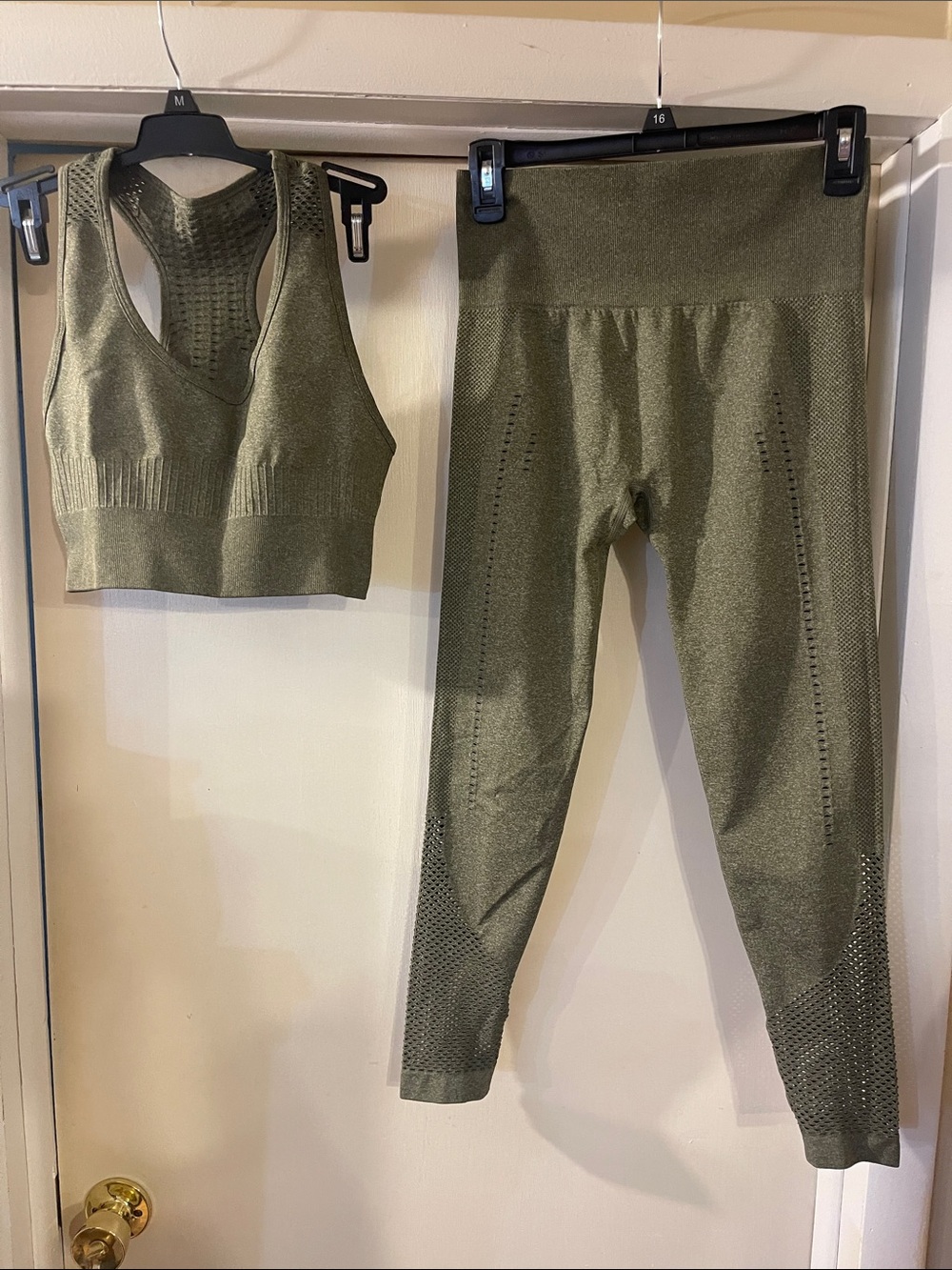 SHEIN Olive Green Seamless Active Set - Sports Bra & Leggings